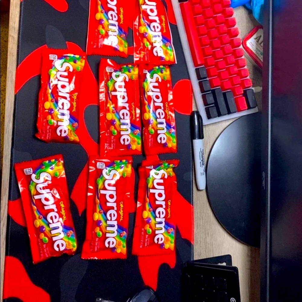 Supreme skittle RARE!!!